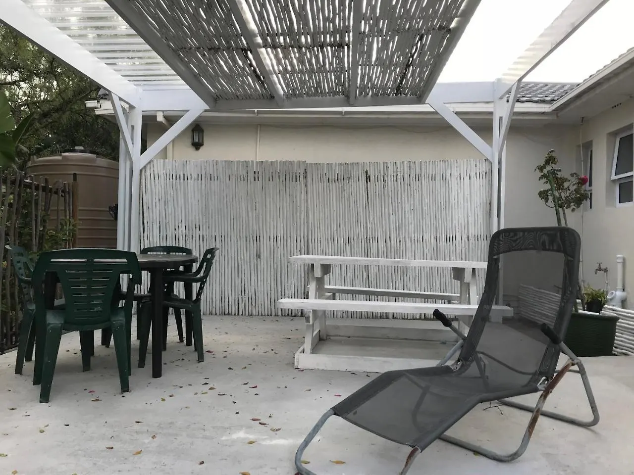 Table View Lodge  Bloubergstrand
